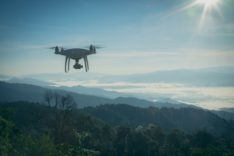 Drone diatas hutan
